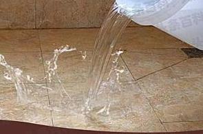 达尔罕茂明漏水维修 免砸砖防水材料该如何施工